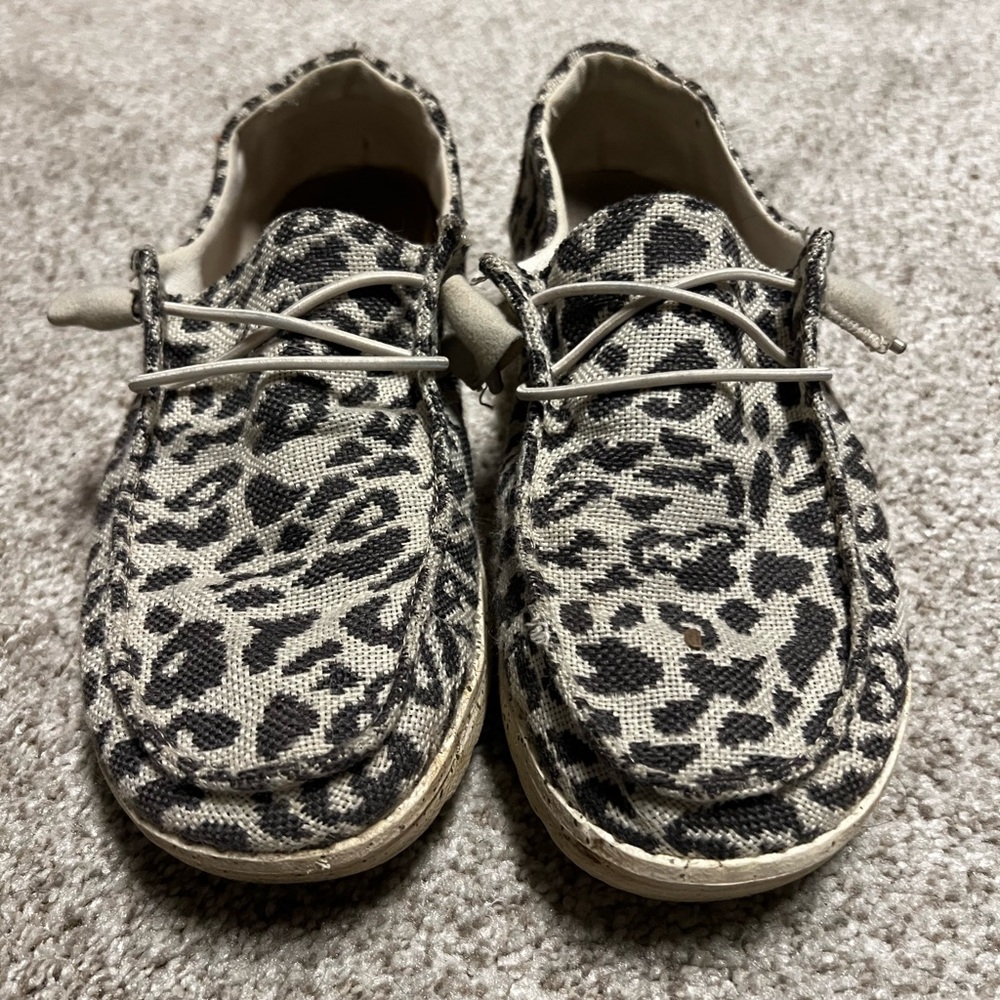Hey Dude Women's White and Gray Leopard Print Shoes Size 6
